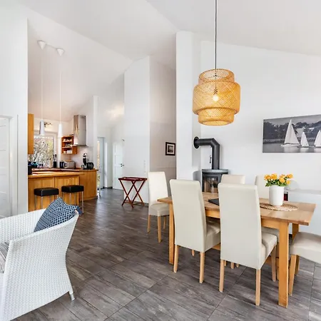 Schilfuferhaus بيت للعطل *